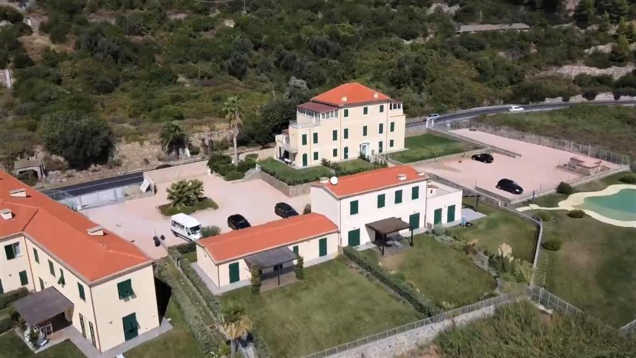 Cluxury-Torre Dei Saraceni Boutique Apt By The Sea Beach, Pool,Private Jacuzzi, Parking Черво Экстерьер фото